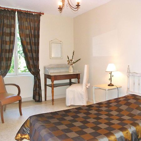 Les Malvaux Bed & Breakfast Huriel Dış mekan fotoğraf