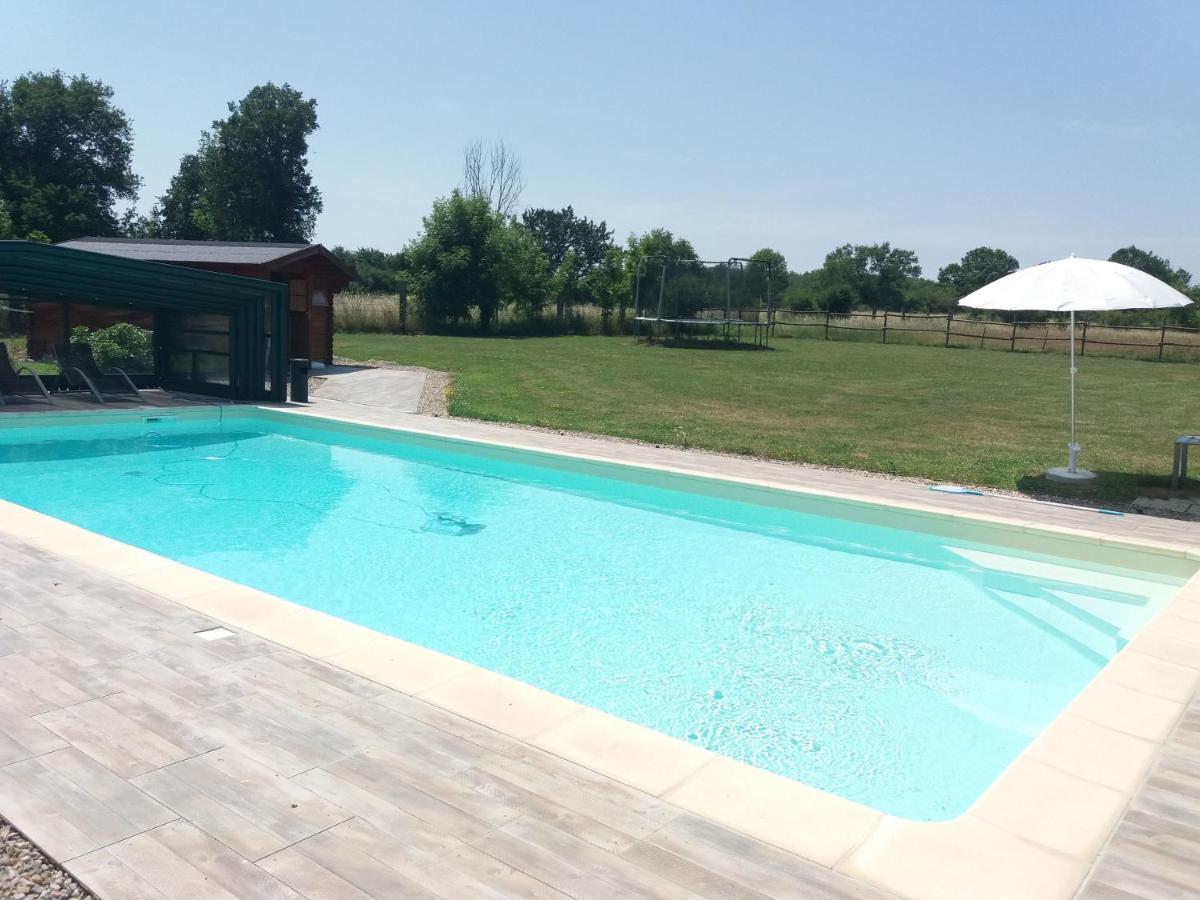 Les Malvaux Bed & Breakfast Huriel Dış mekan fotoğraf