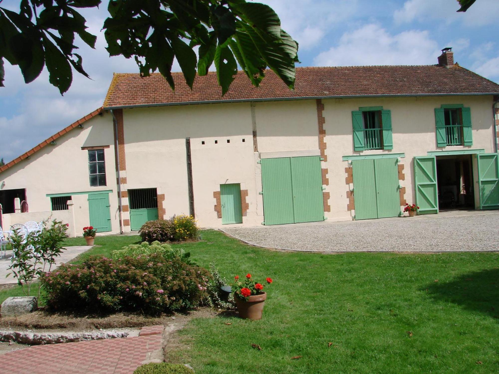 Les Malvaux Bed & Breakfast Huriel Dış mekan fotoğraf