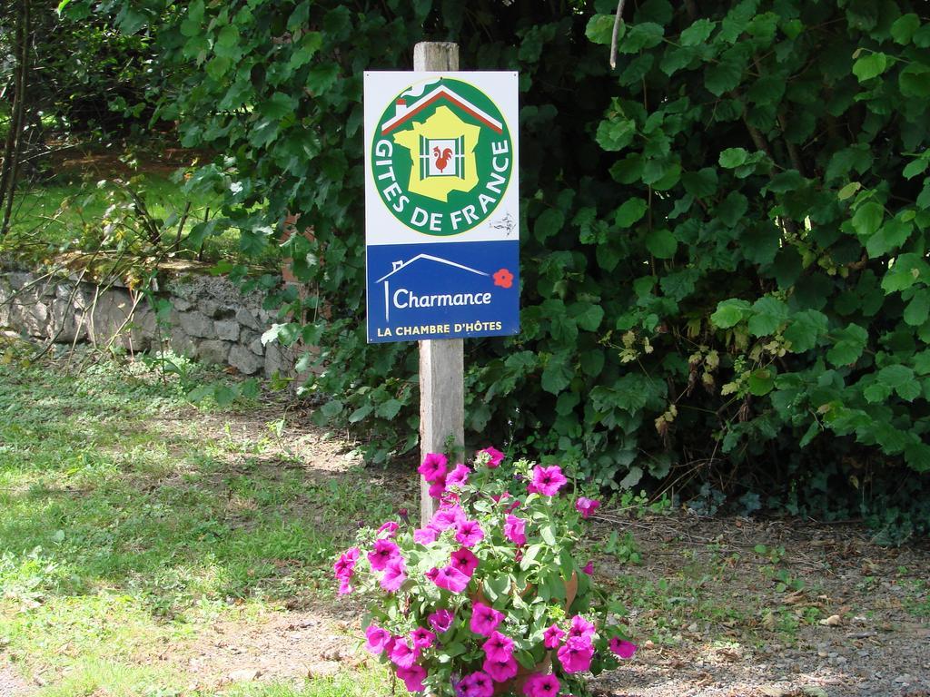 Les Malvaux Bed & Breakfast Huriel Dış mekan fotoğraf