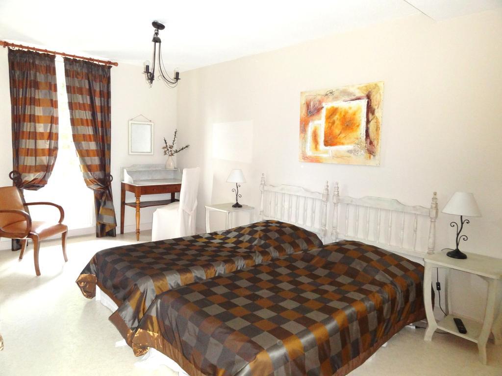 Les Malvaux Bed & Breakfast Huriel Dış mekan fotoğraf