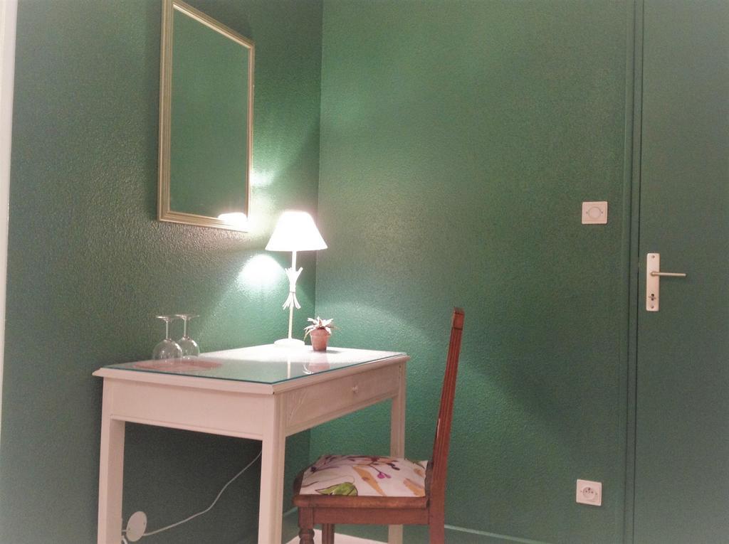 Les Malvaux Bed & Breakfast Huriel Dış mekan fotoğraf