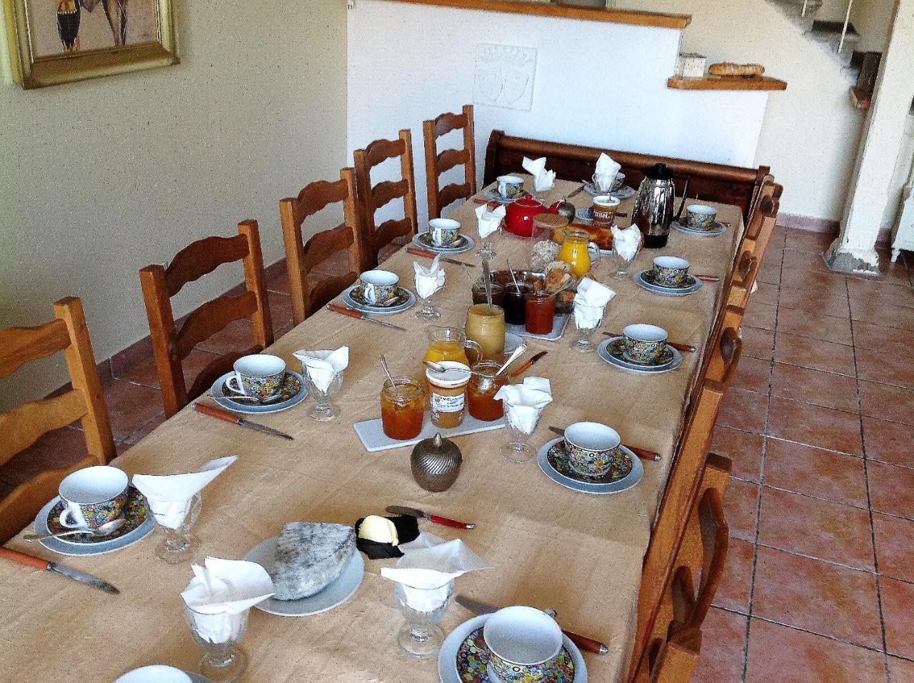 Les Malvaux Bed & Breakfast Huriel Dış mekan fotoğraf
